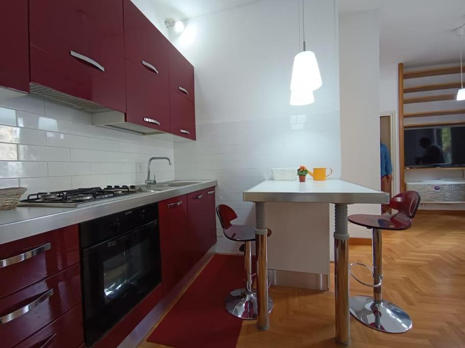 New - Comfortable Apt Porta Latina 로마 외부 사진