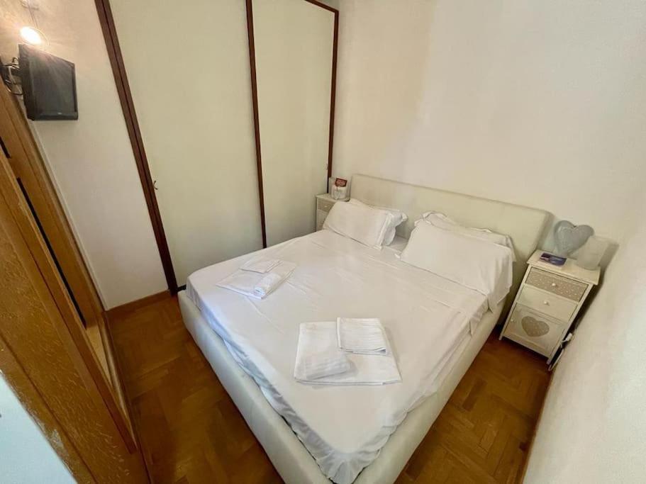 New - Comfortable Apt Porta Latina 로마 외부 사진